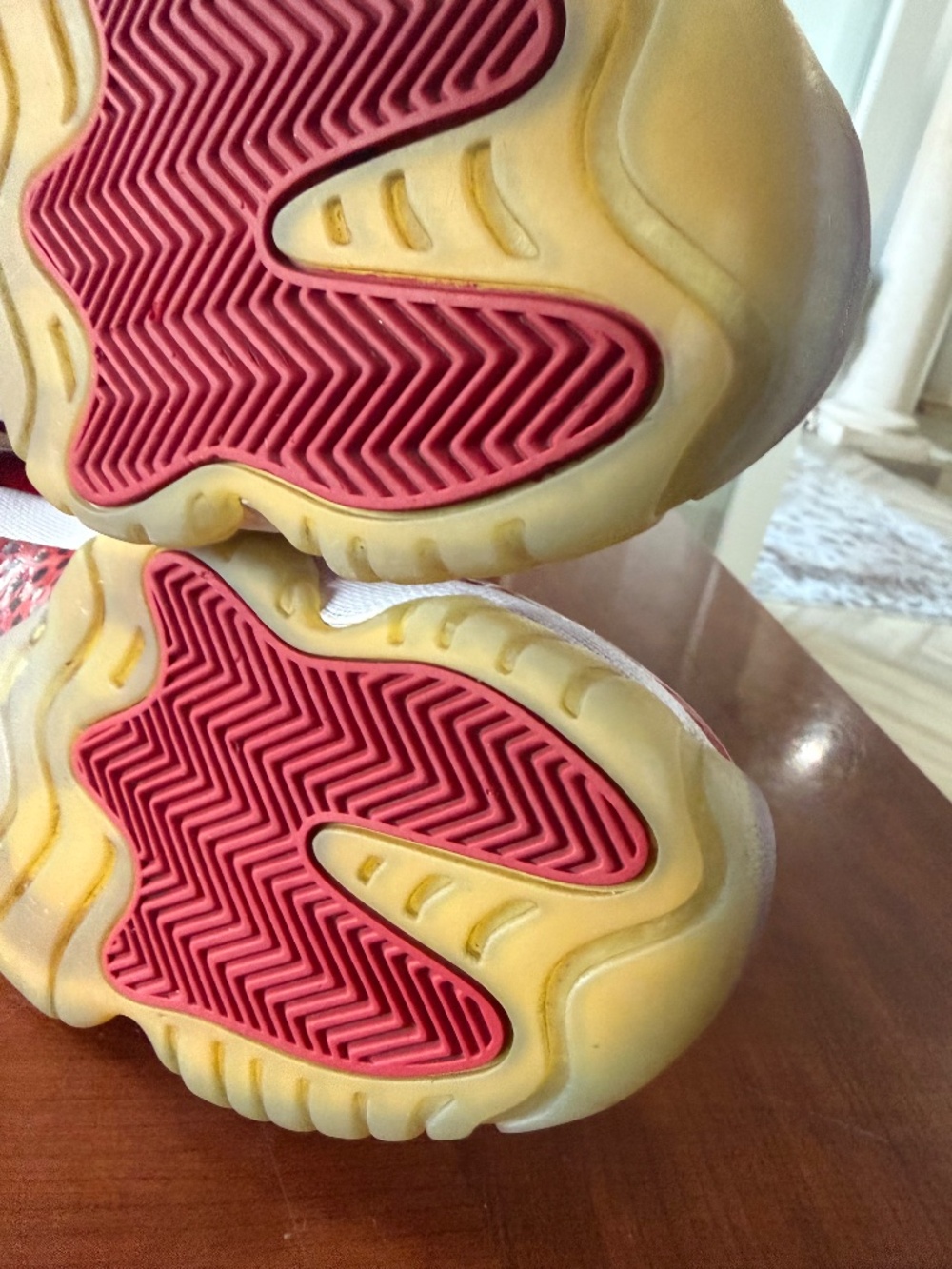sneakers - Picture 10 of 10